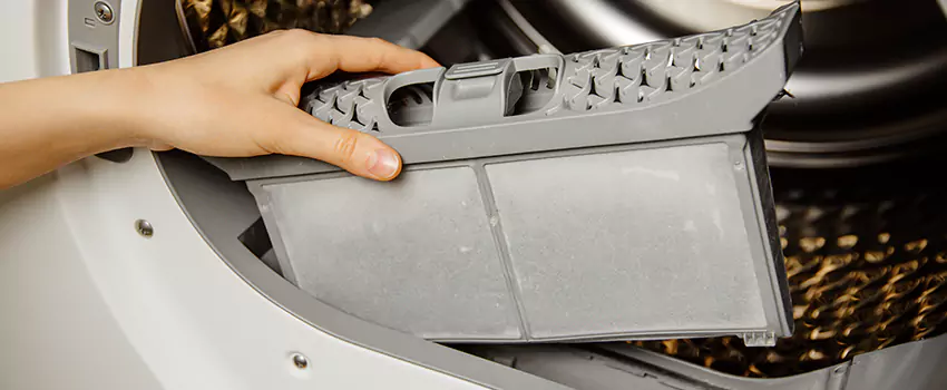 Signs Of A Clogged Dryer Lint Trap in Chillum, Maryland